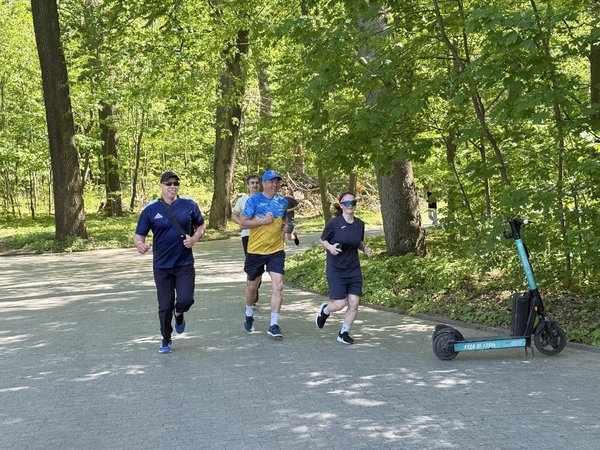 Пам’ятаємо. Об’єднуємось. Перемагаємо: в УНУ відбувся легкоатлетичний забіг