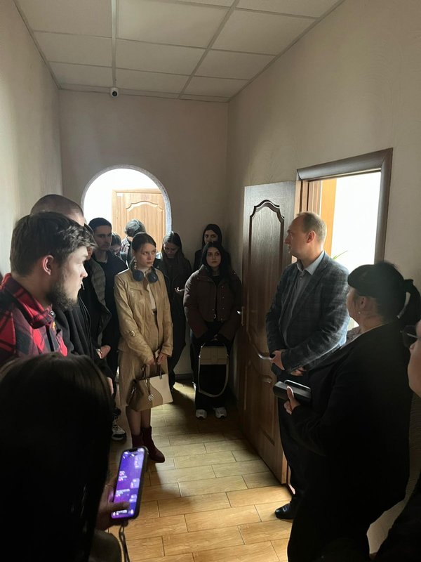 Молодь Уманського університету провела один день з міським головою