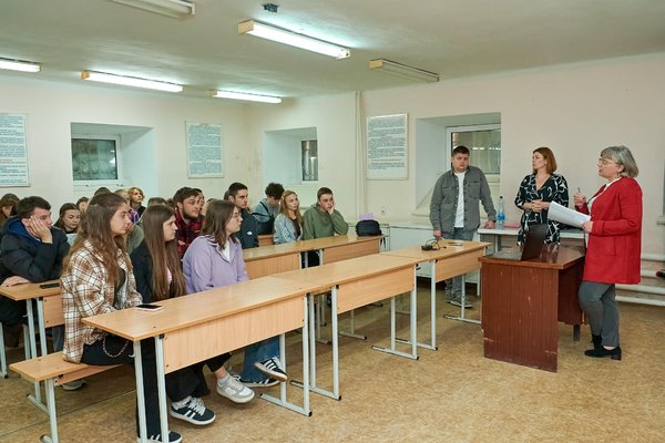 Студентам УНУ розповіли про права споживачів та державний ринковий нагляд