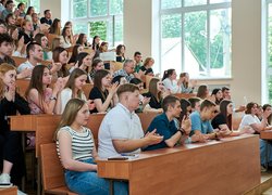 «Іншого життя, окрім війни, не існує»: в УНУ відбулася зустріч із військовослужбовцем, колегою, випускником