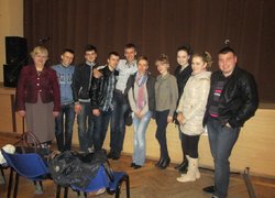 «Добродії» під час спілкування із російською і українською актрисою, клоунесою, учасницею клоунського театру «Каламбур»Тетяною Івановою.
