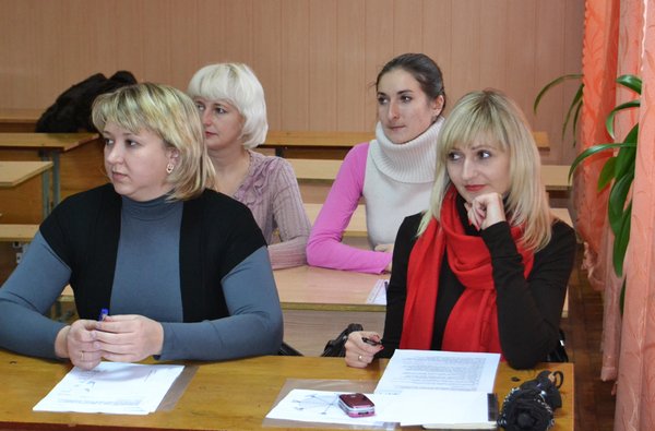 Психолого-педагогічний семінар-практикум з елементами тренінгу на тему «Світячи іншим, згораю сам»