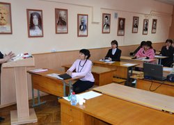 Психолого-педагогічний семінар-практикум з елементами тренінгу на тему «Світячи іншим, згораю сам»